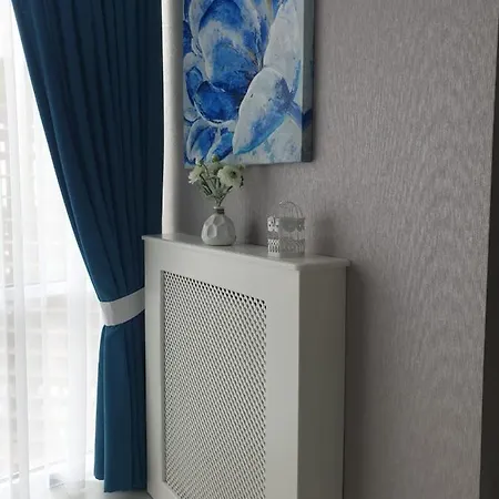 Comfortable Near The Sea .