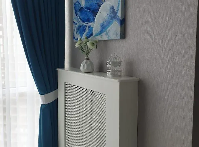 Comfortable Near The Sea .