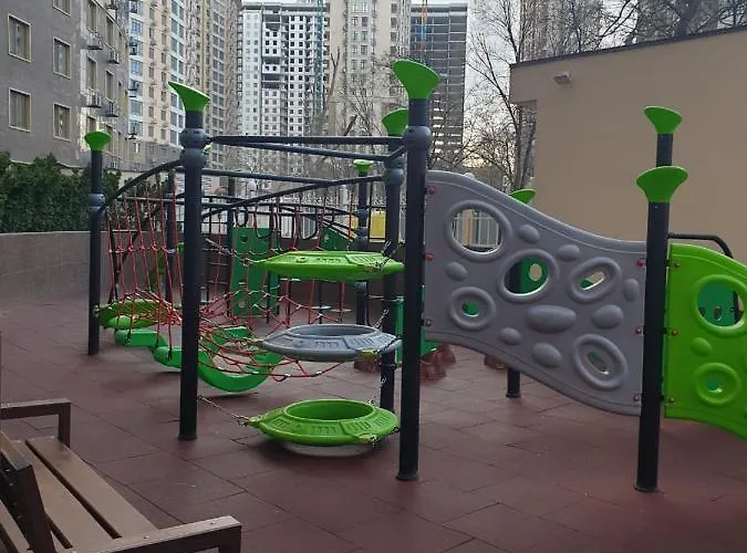 Comfortable Near The Sea . *